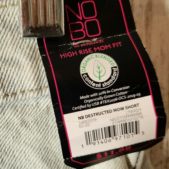 No Boundaries Light Blue Distressed Jean Shorts Juniors High Waist Mom Fit NWT - Picture 3 of 10